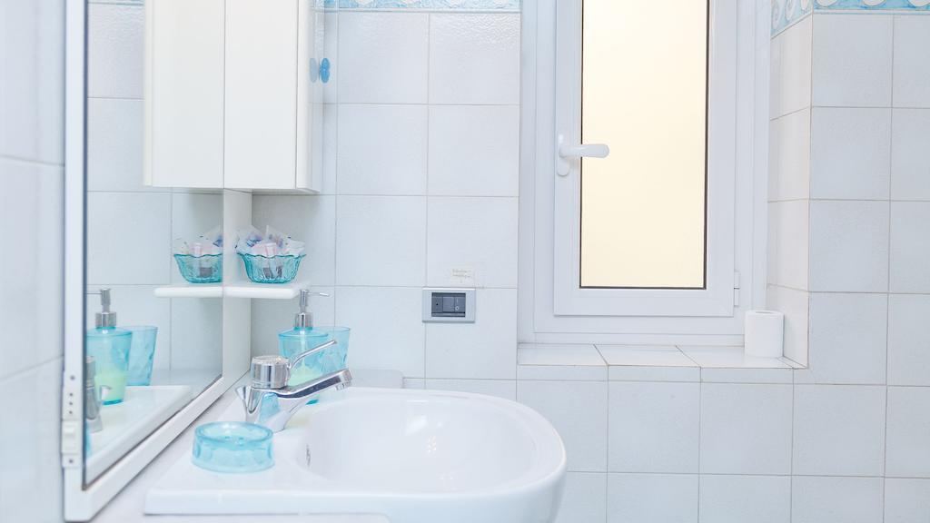 Monti Apartment روما الغرفة الصورة