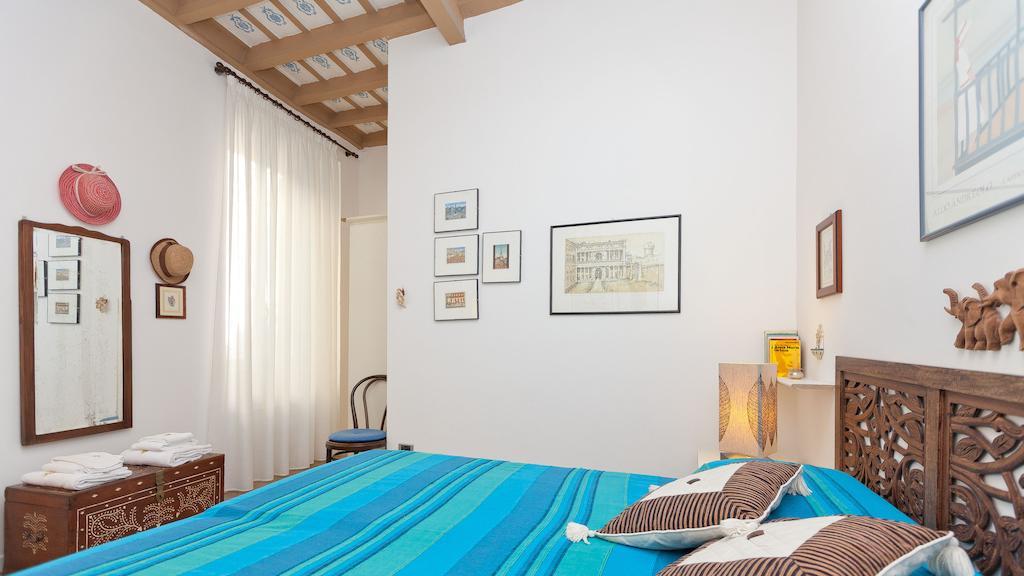 Monti Apartment روما الغرفة الصورة